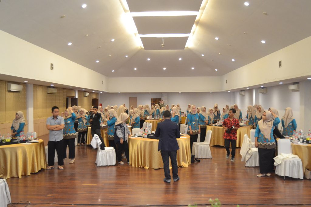 Jasa Trainer Leadership Makassar